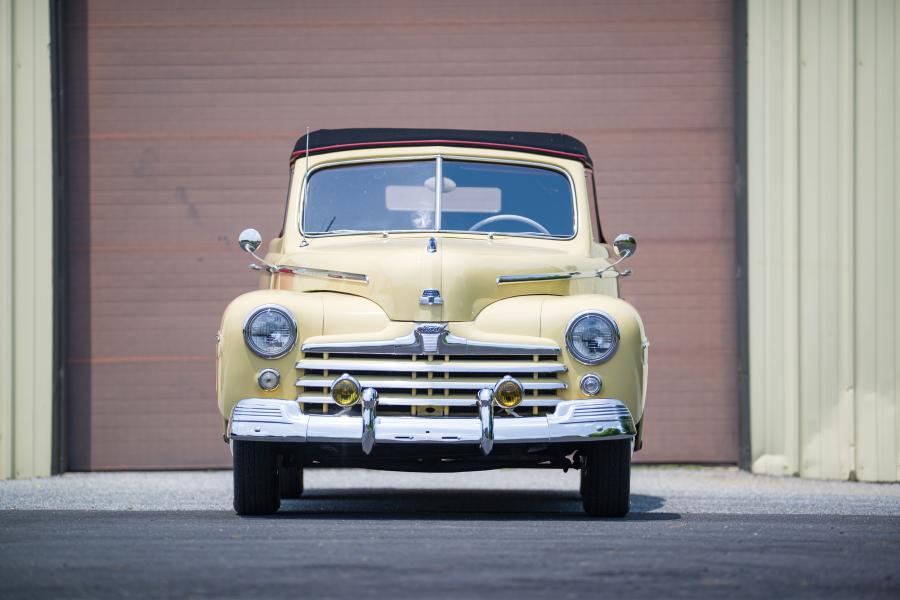  Ford Super Deluxe Convertible Coupe 1948 года  (фото 22 из 26)
